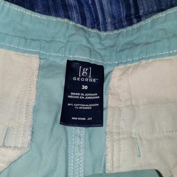 Men's shorts - Picture 3 of 3